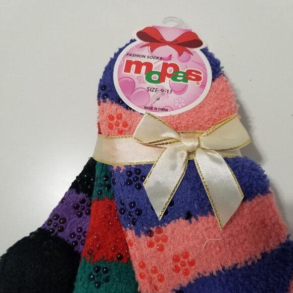 NWT MOPAS 3Pack Ladies' Soft and Cozy Winter Plush Gripper Socks Size 9-11 - Picture 6 of 7